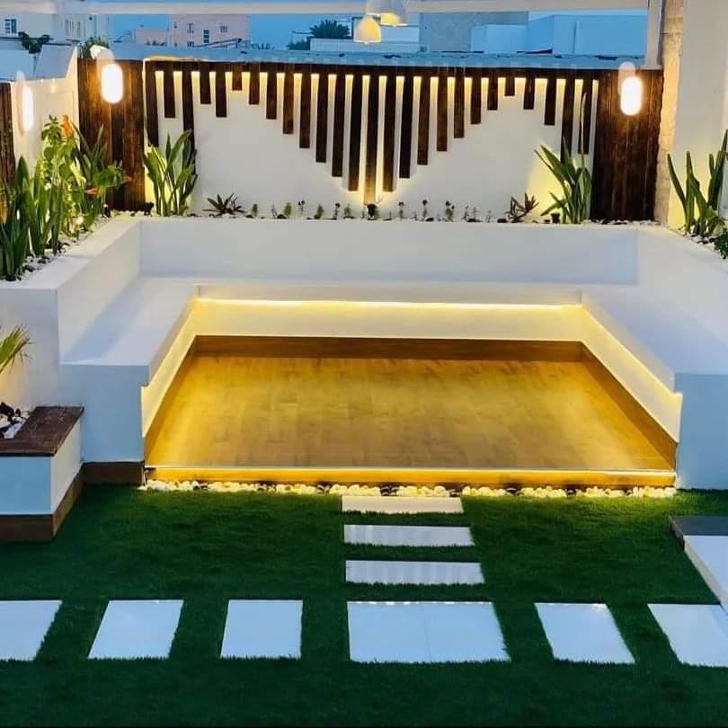 الفرق بين نجيلة صناعية جدة ونجيلة طبيعية